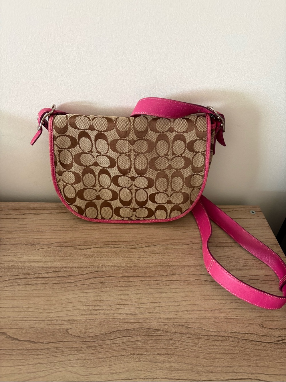Coach Signature Canvas Saddle Bag 6842 Pink Trim